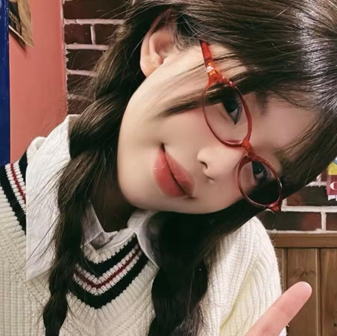 Y2k glasses