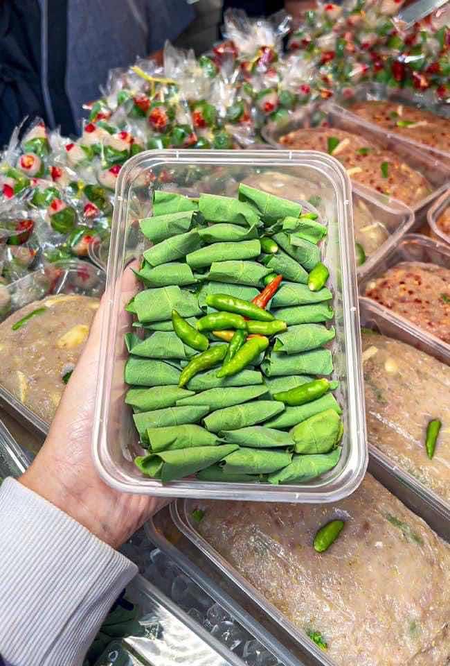 ណែមស្លឹកកន្ទួត