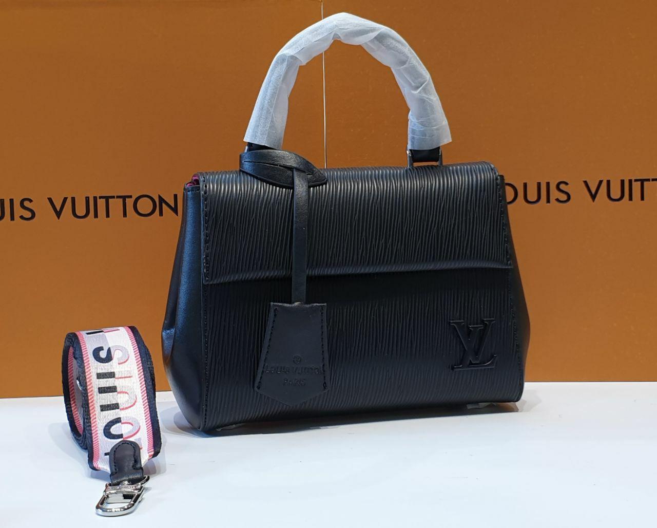 👉ម៉ាក LV