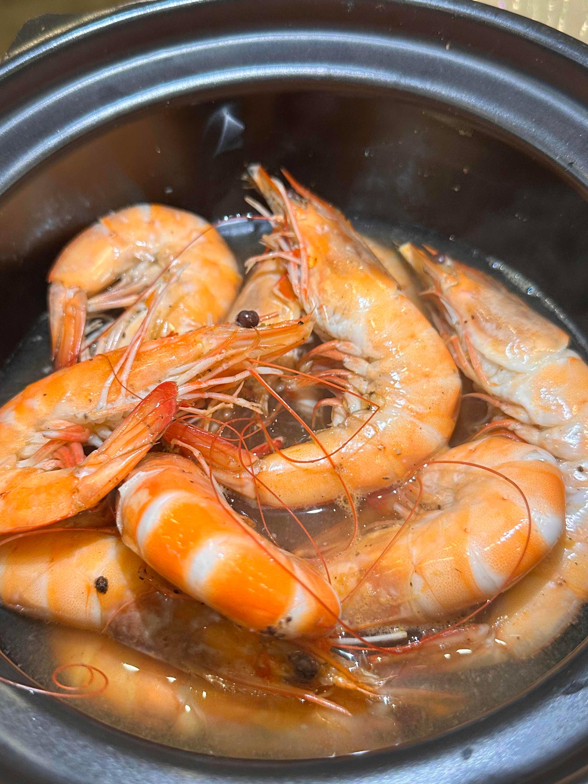 បង្គាស្រវឹង