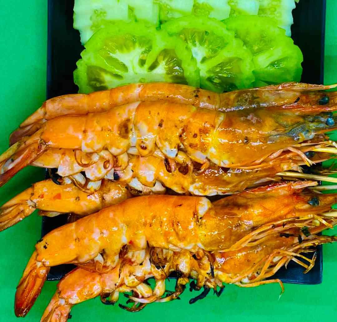 បង្គាអាំងអំបិលម្ទេស / 香辣烤虾