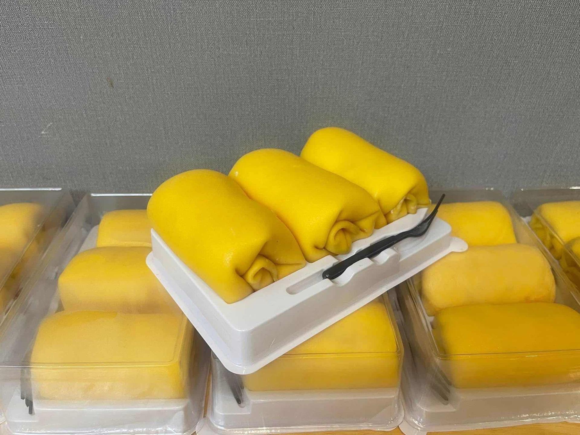 នំក្រេបរ៉ូលរសជាតិទុរ៉េន