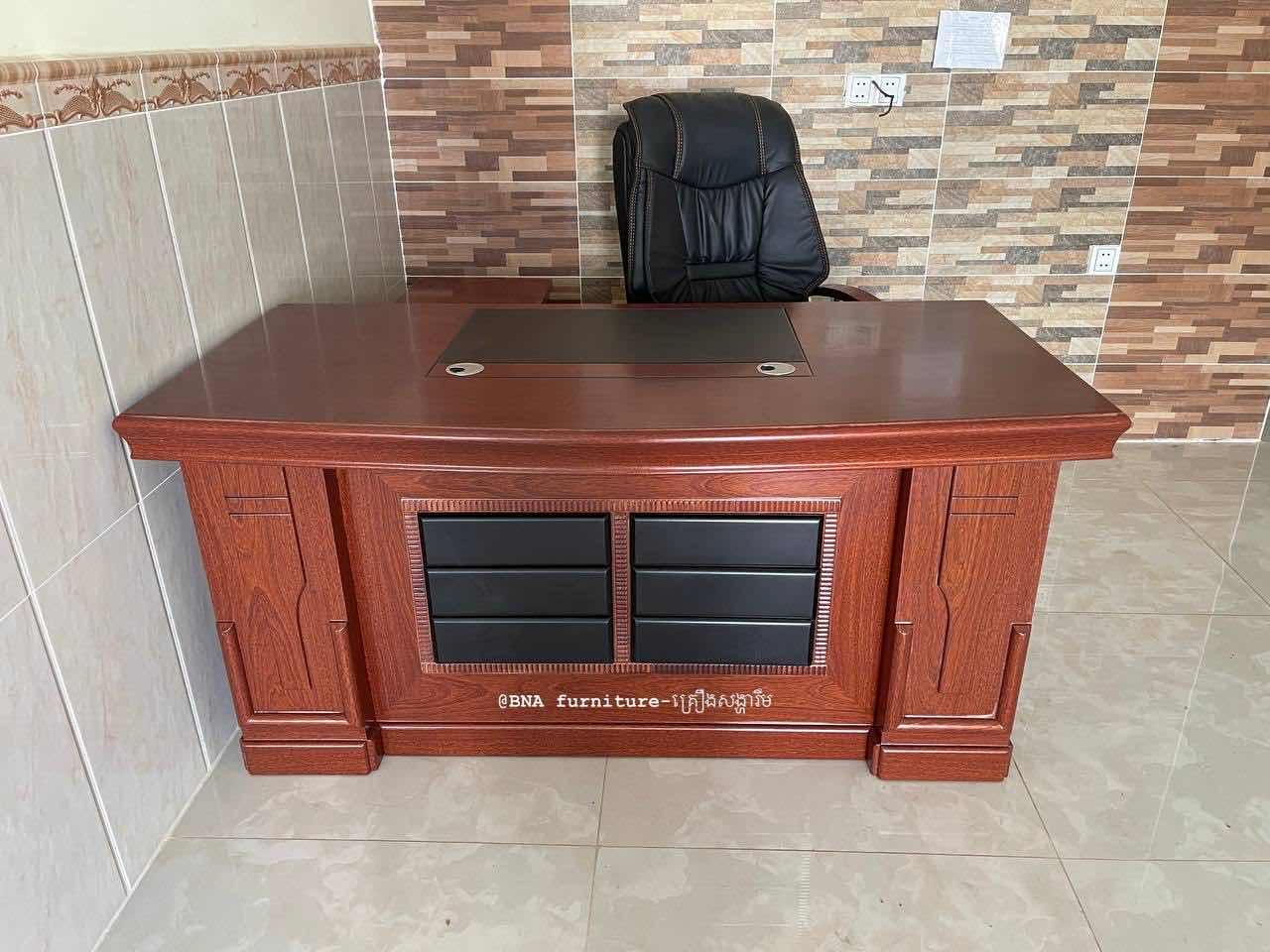 តុប្រធាន(មាន 3ទំហំ)
