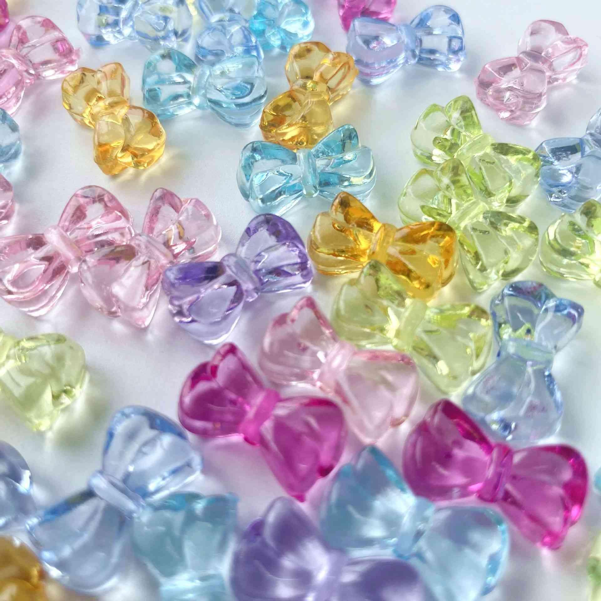 Clear bow bead