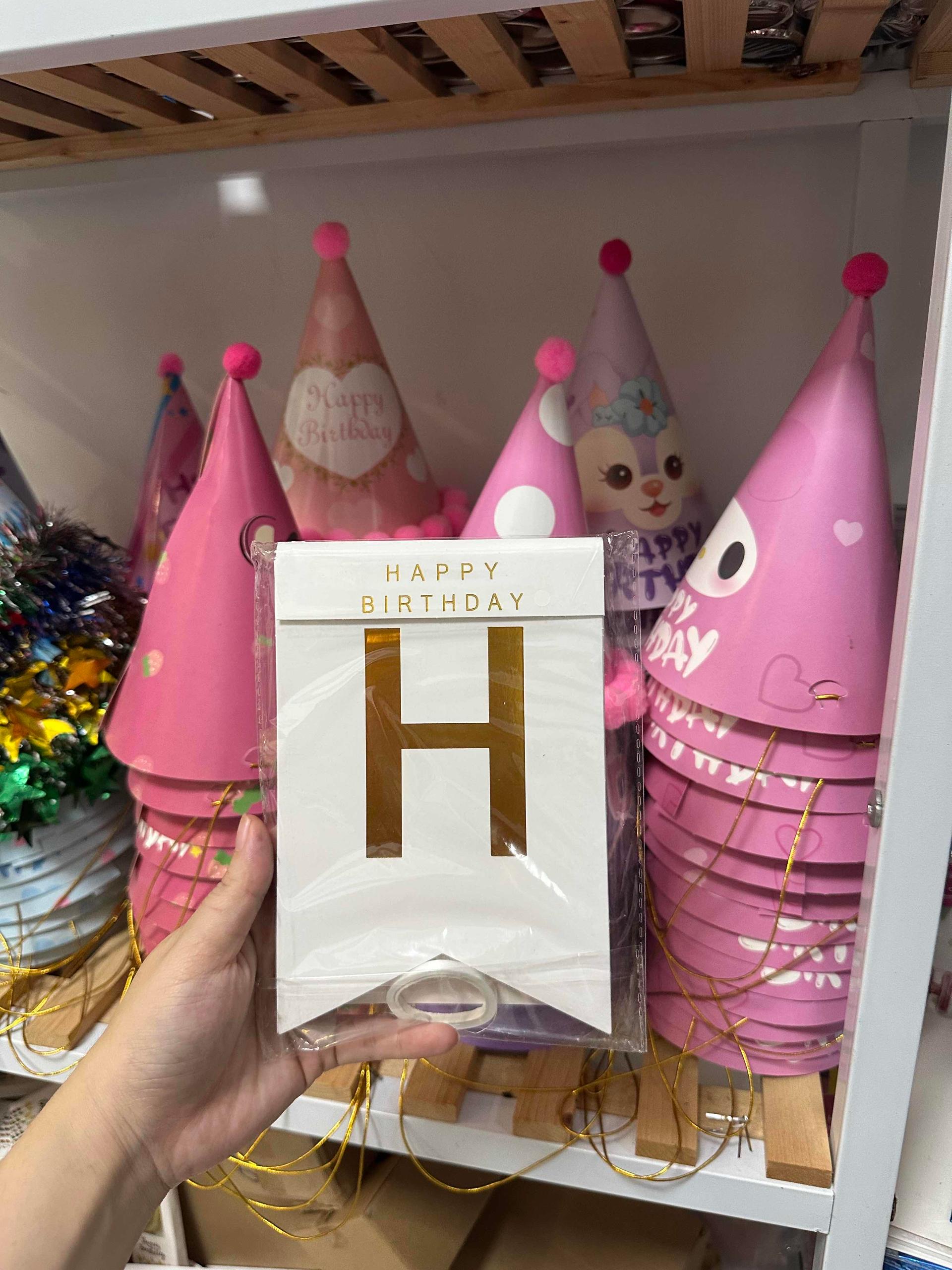 HBD decor white