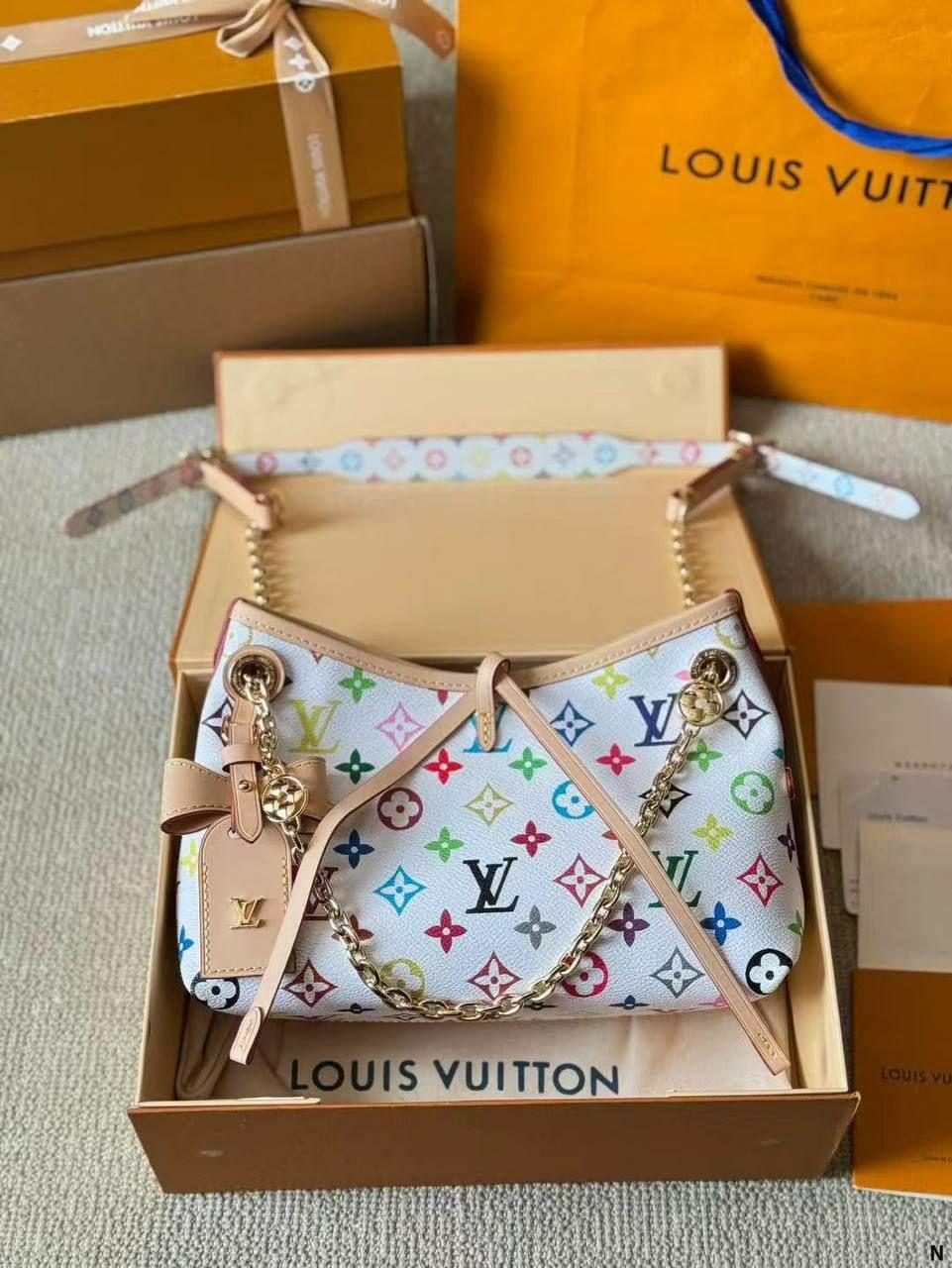 កាបូបម៉ាក”LV