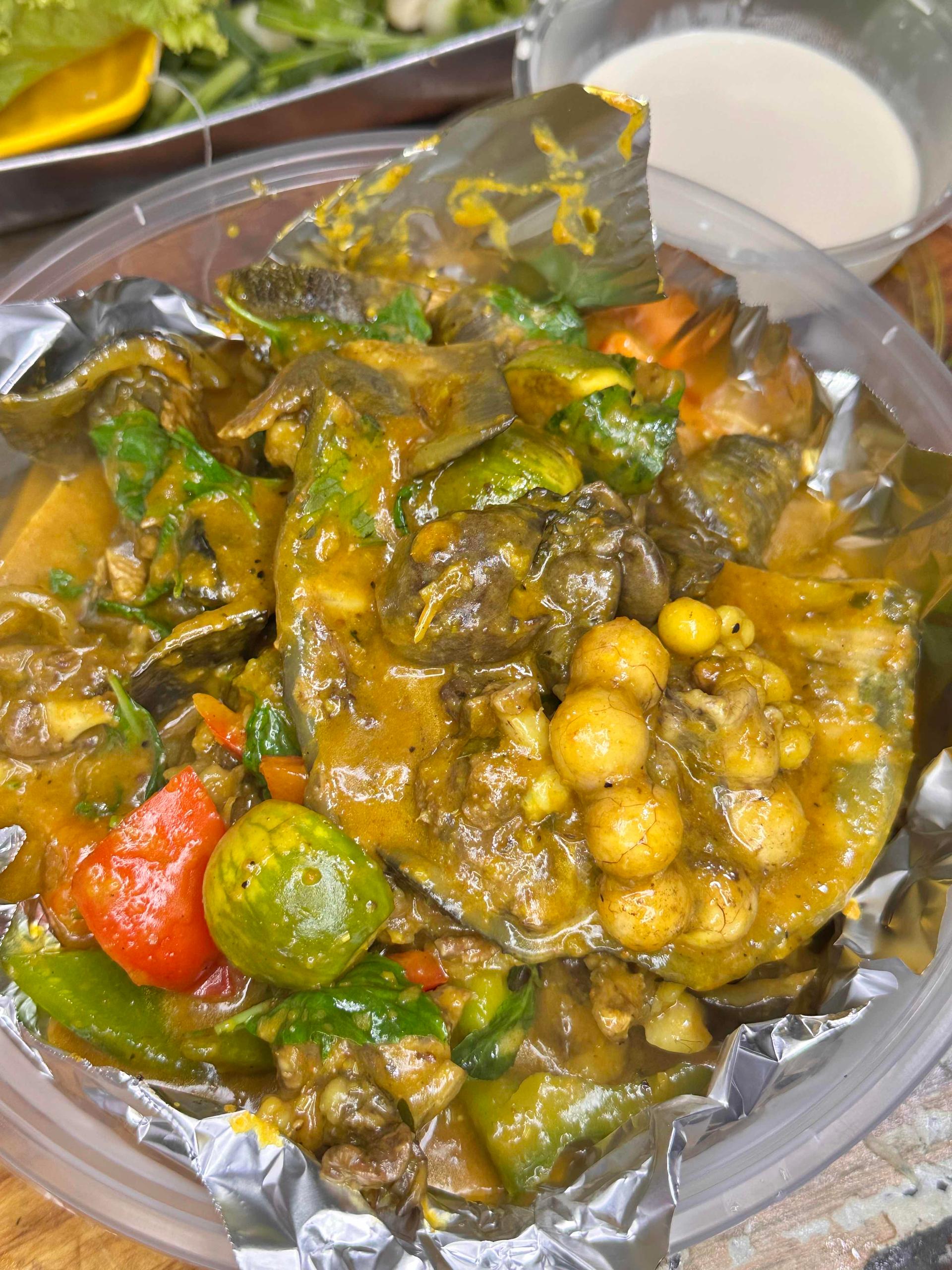 កន្ធាយឆាកែង ឬ ឆាគ្រឿង ខ្នាត 1kg មានពង