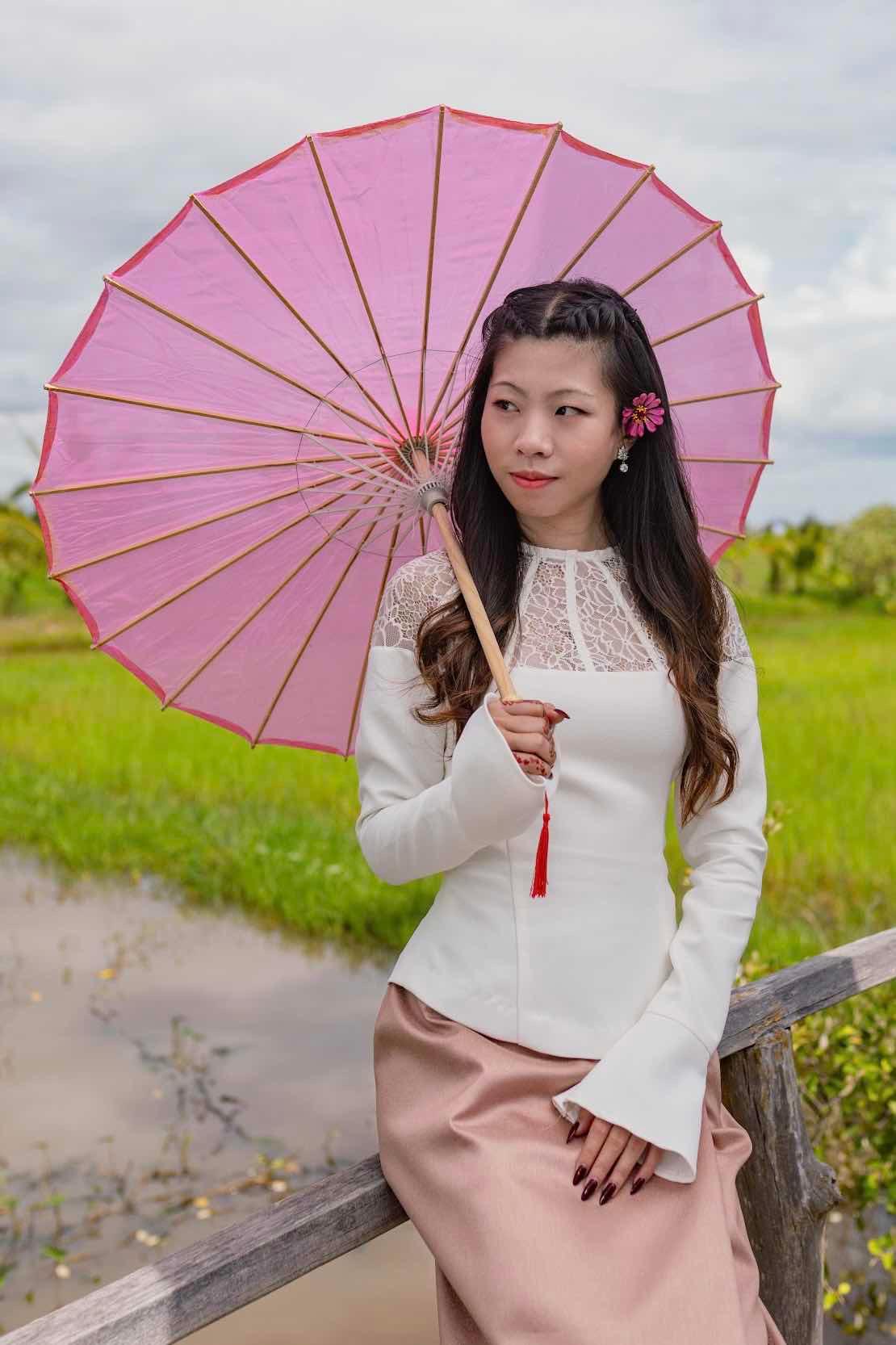 White and pink set