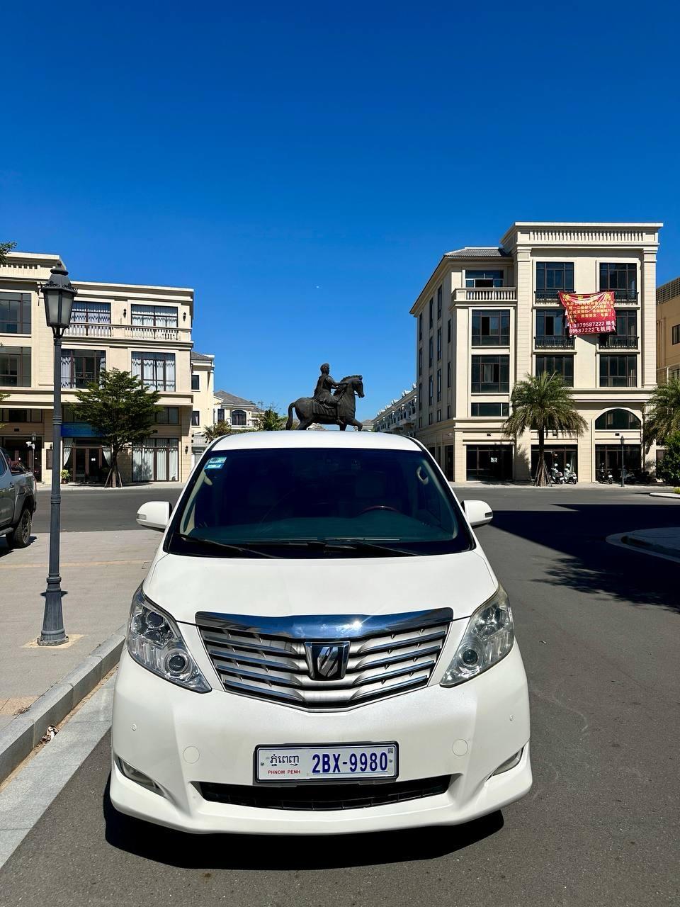 Alphard 2013