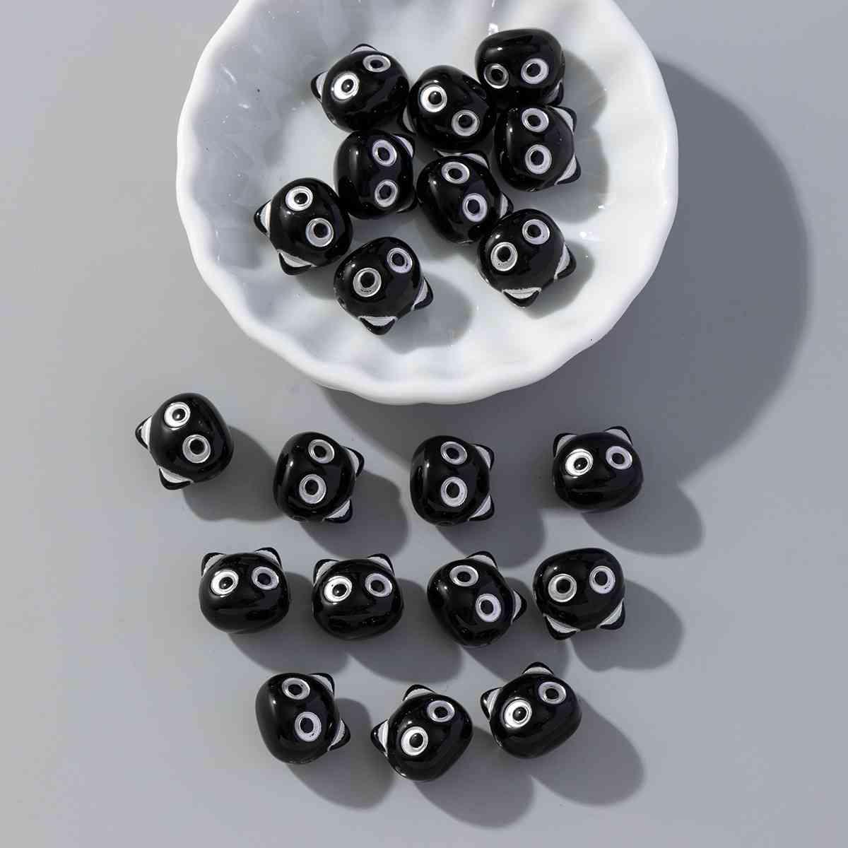 Cat head bead
