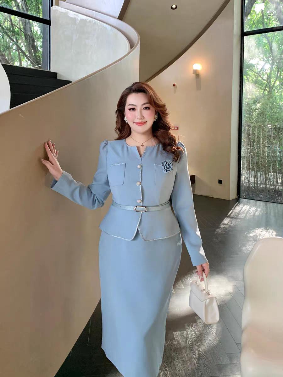 រ៉ូបផ្ទៃមេឃប្រណិត