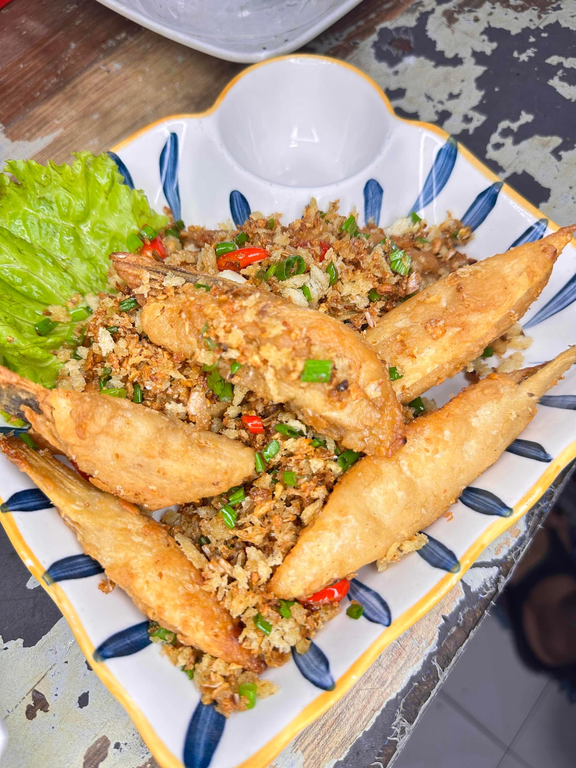 ព្រុយត្រីសាលម៉ុនបំពង 