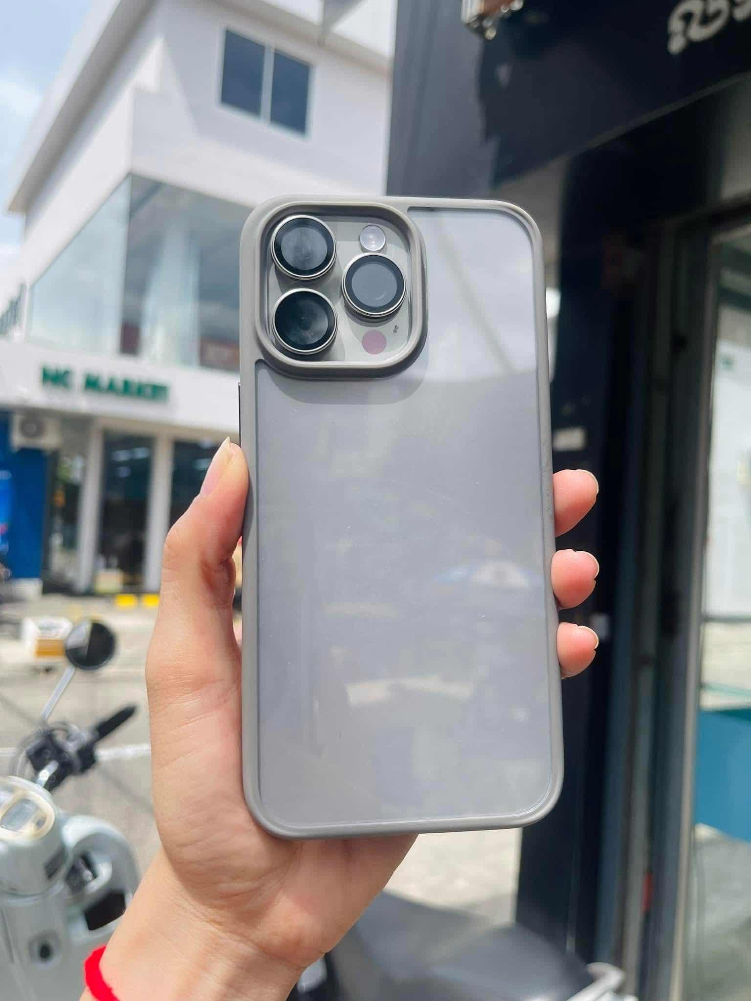 Case Iphone គ្រប់សេរី