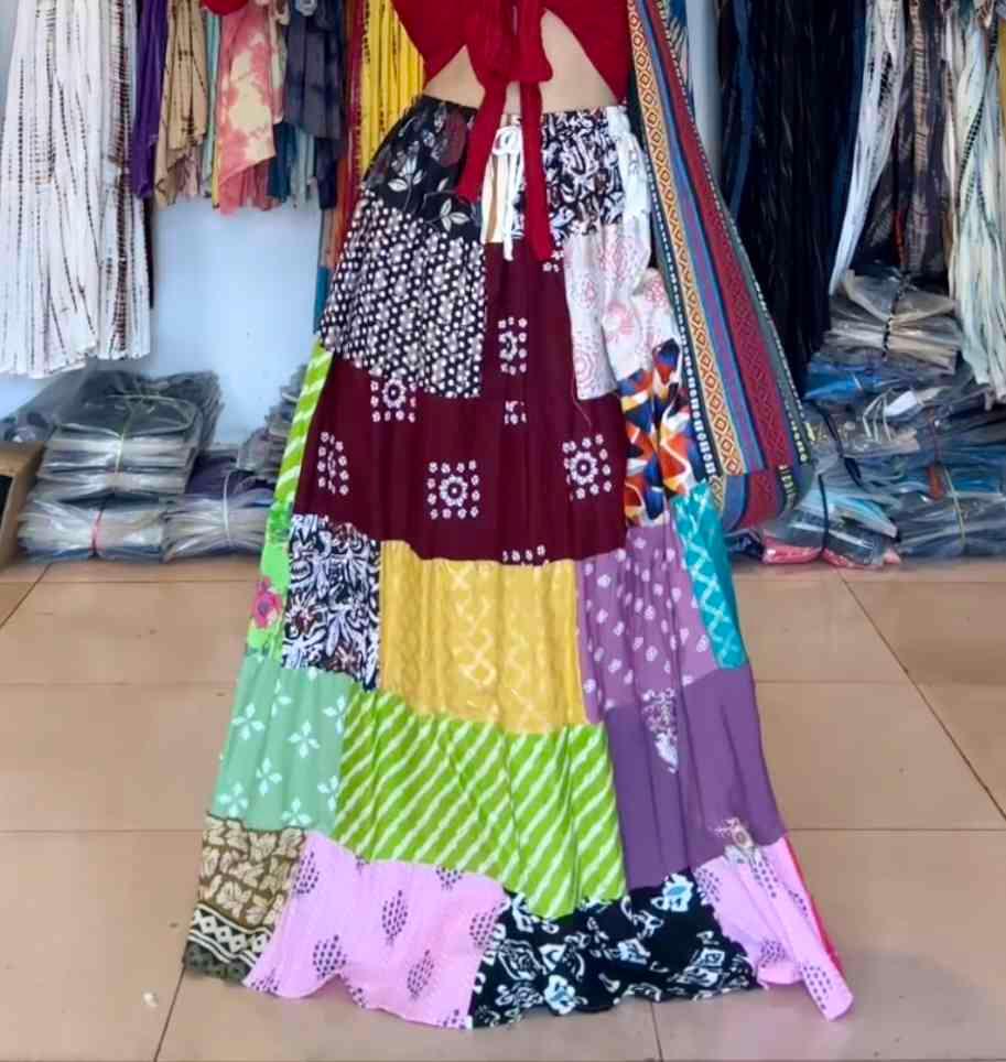 សំពត់ប៉ាណាស់វែង