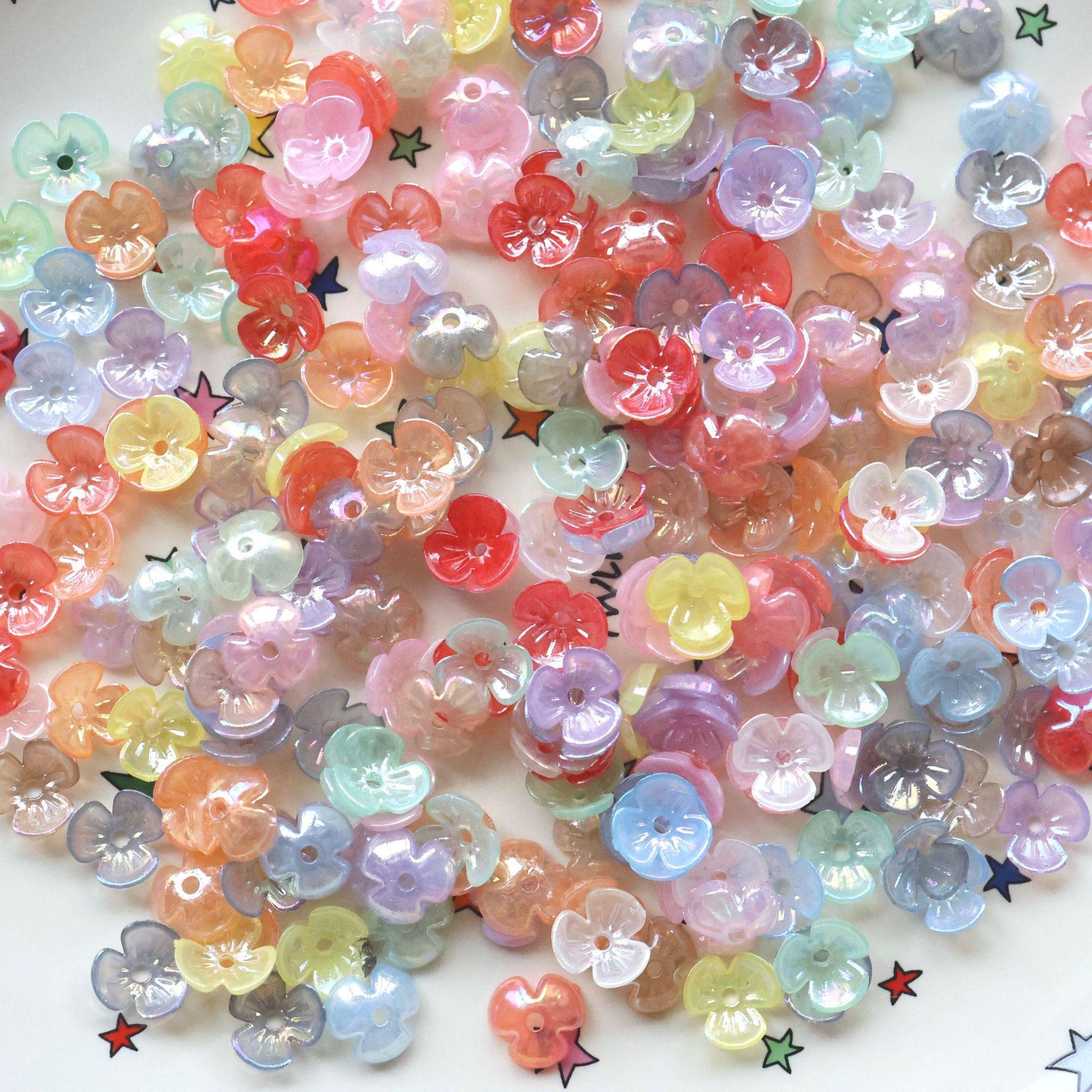 Small petal flower bead