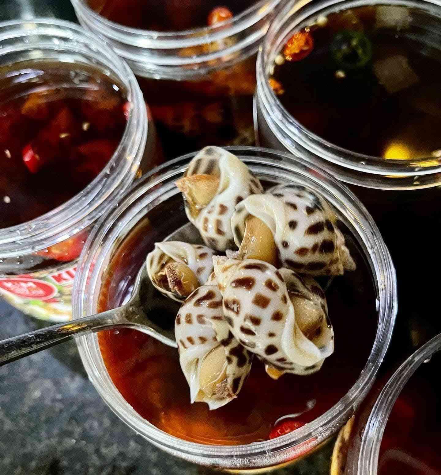 ឋ្យងប៉ារ៉ាទឹកសុអុវ