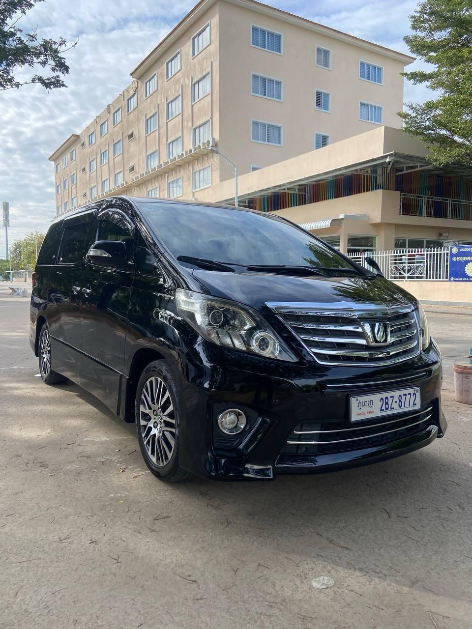Alphard 2010