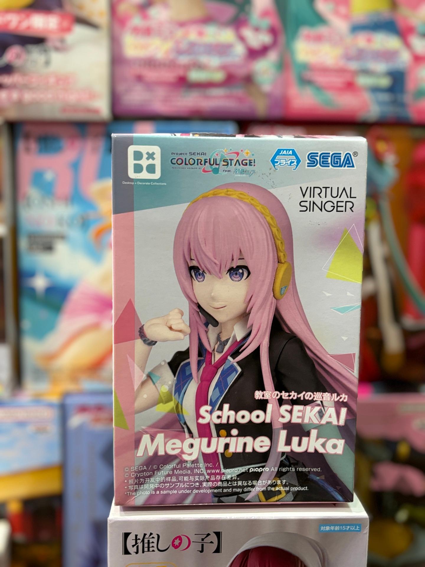 SEGA Project SEKAI Colorful Stage! Desktop x Decorate Collections Megurine Luka figure