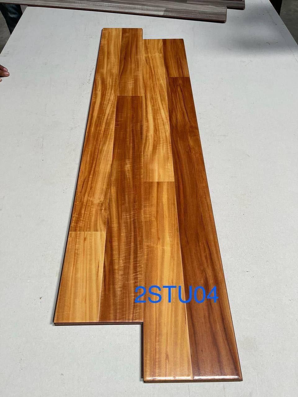Wood Laminate Flooring 2STU04