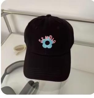 Studio flower cap