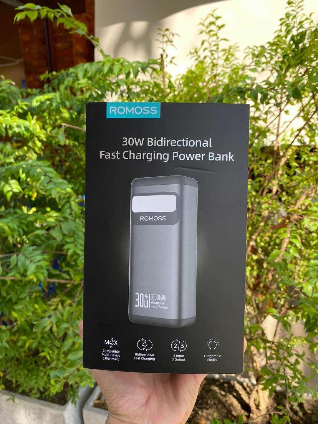 Romoss Power bank 30000mAh (30W) មានពិល
