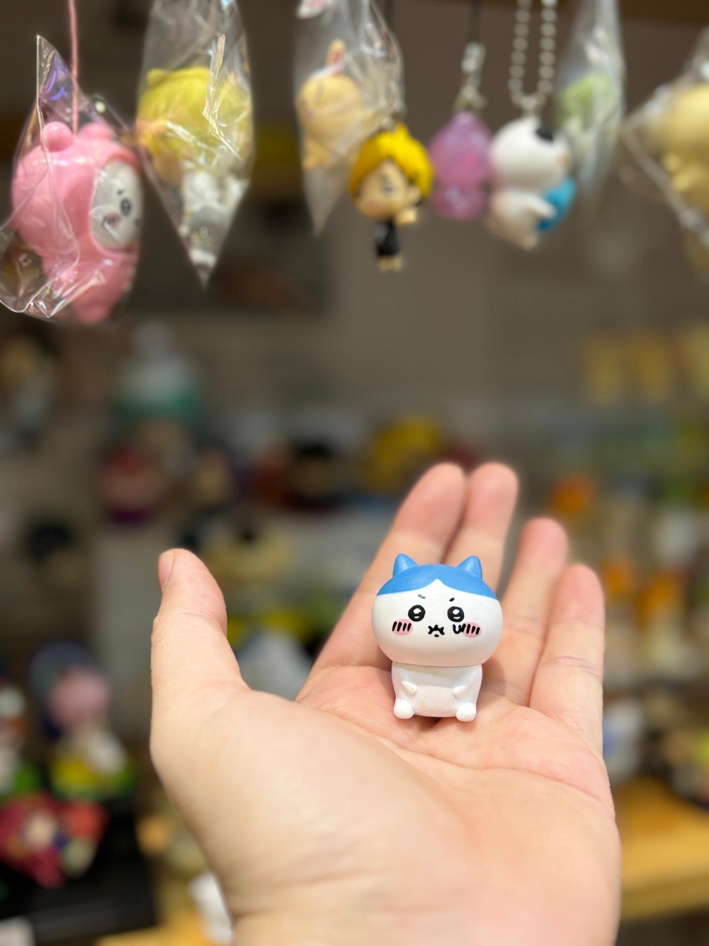 Hachiware character interior mini figure