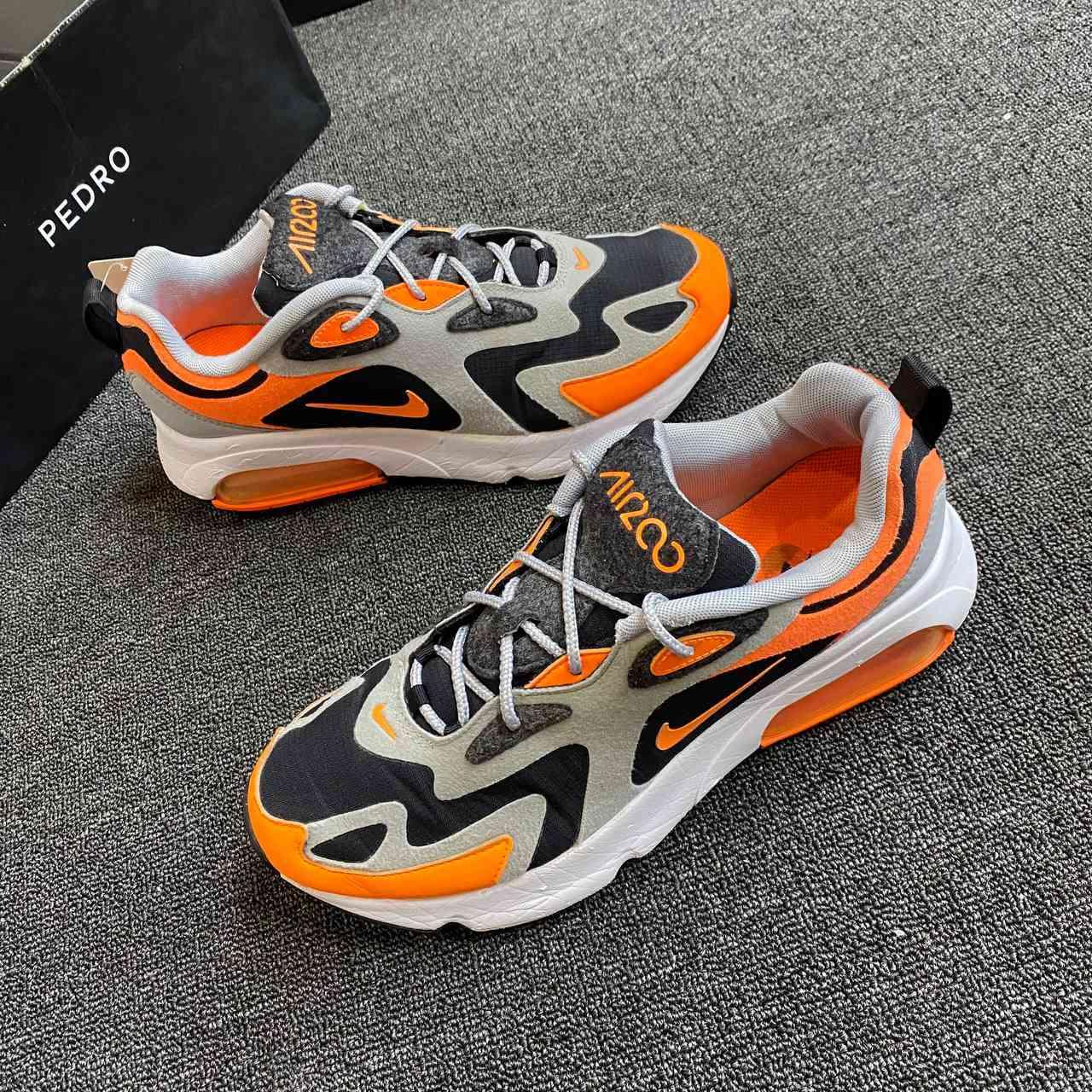 Nike air