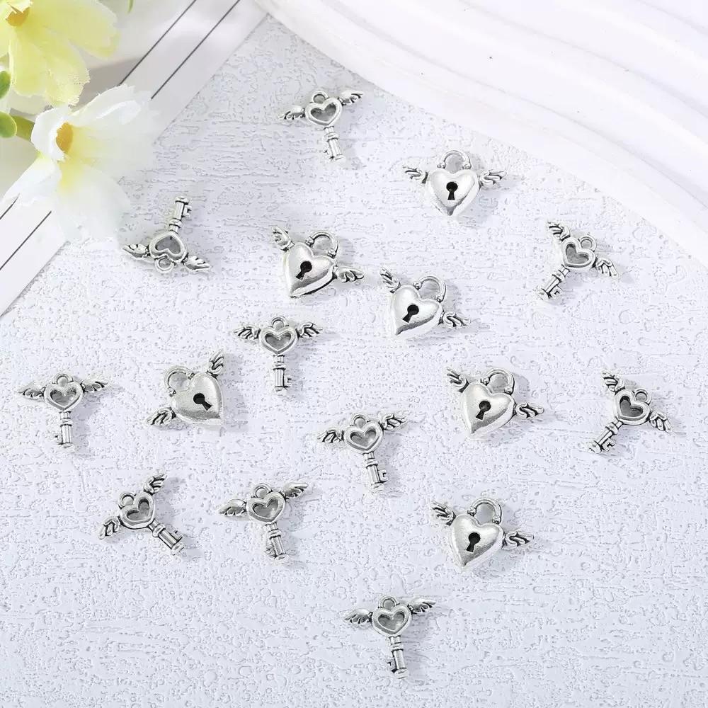 Couple key charm