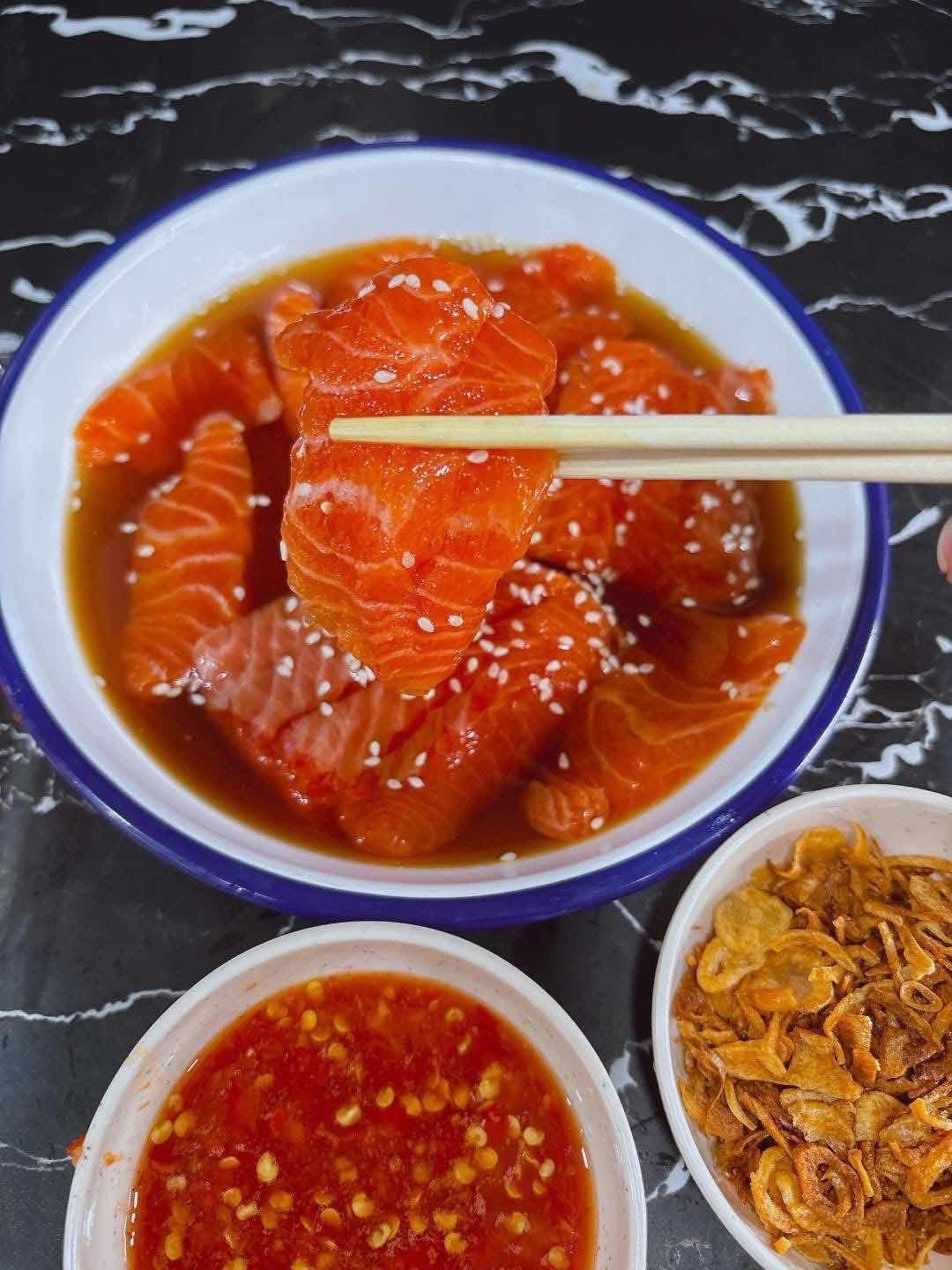 សាលម៉ុន ជ្រលក់ទឹកសុីអុីវកូរ៉េ 