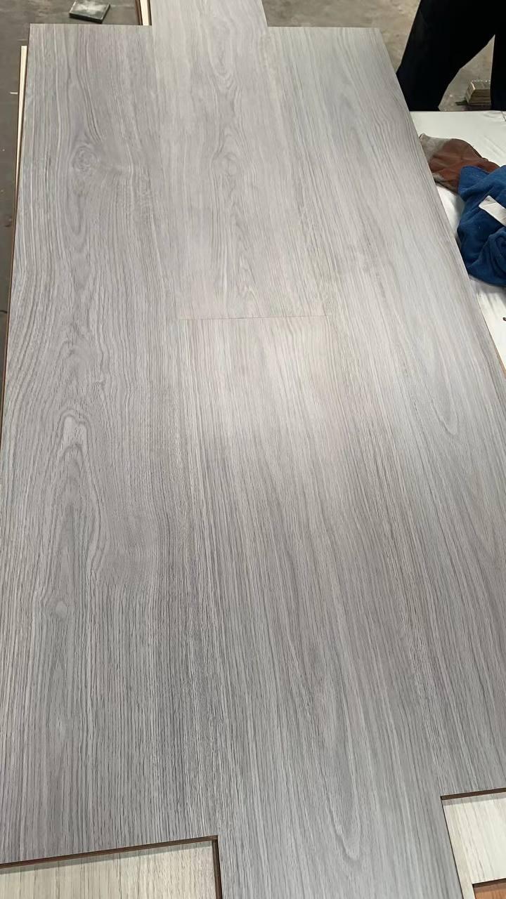 Wood laminate flooring 8mm-2090-6