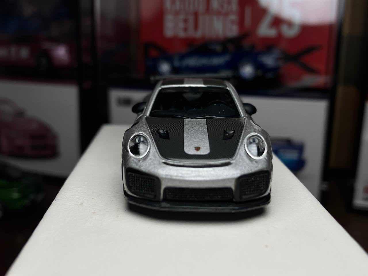 1/64 Porsche 911 GT2 RS🩶