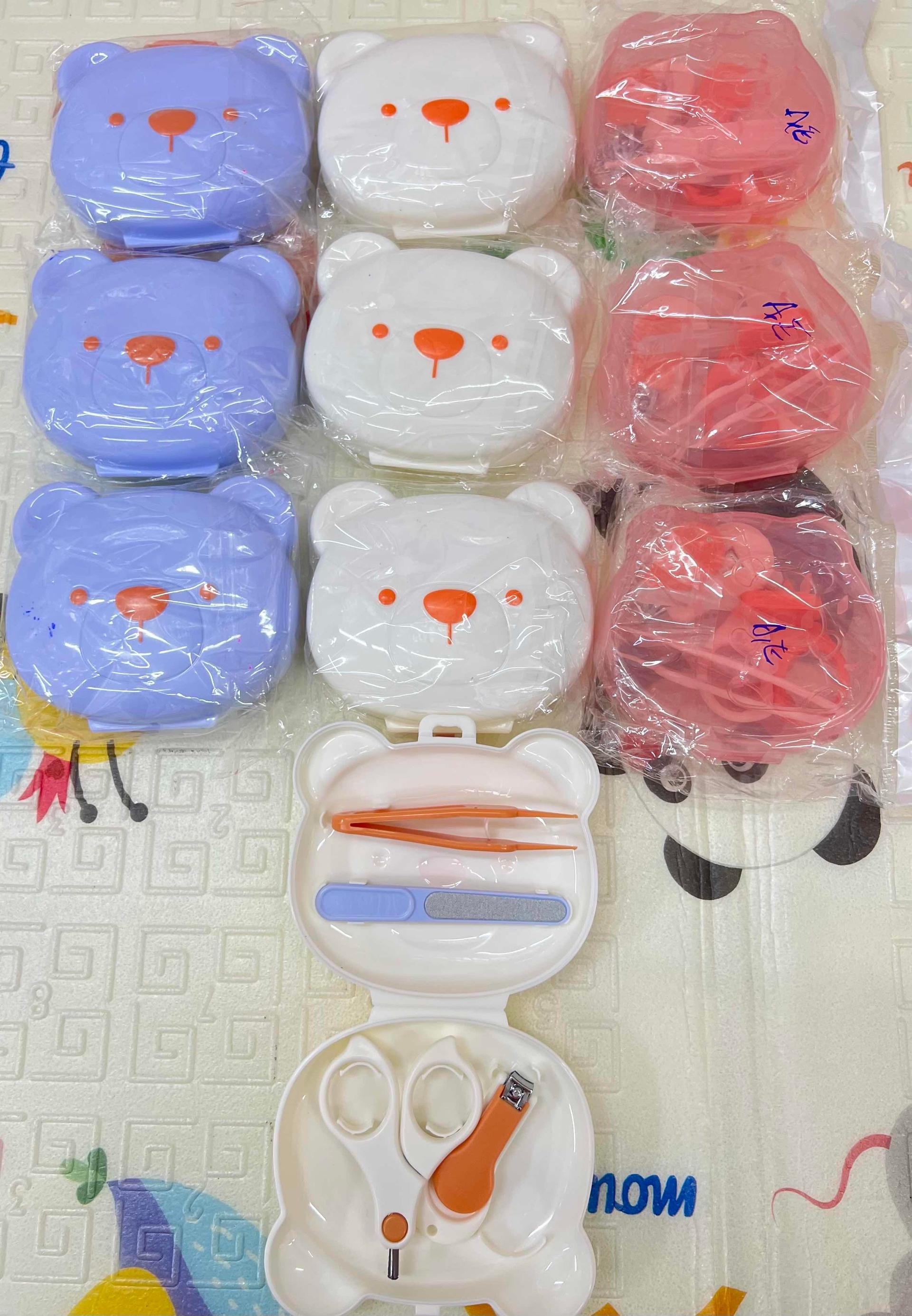 ឈុតកន្រៃកាត់ក្រចកតូច 3$