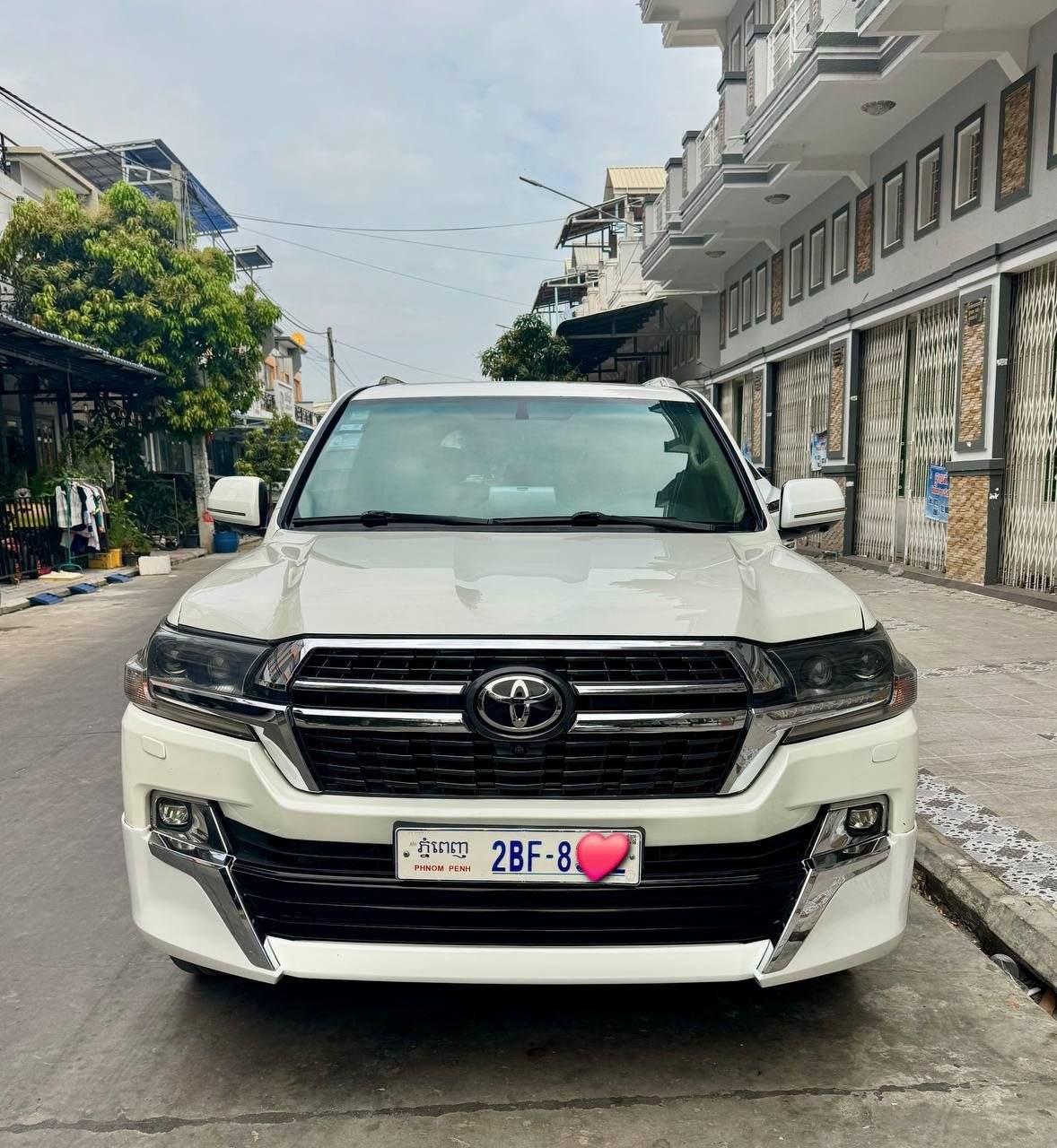 Land Cruiser