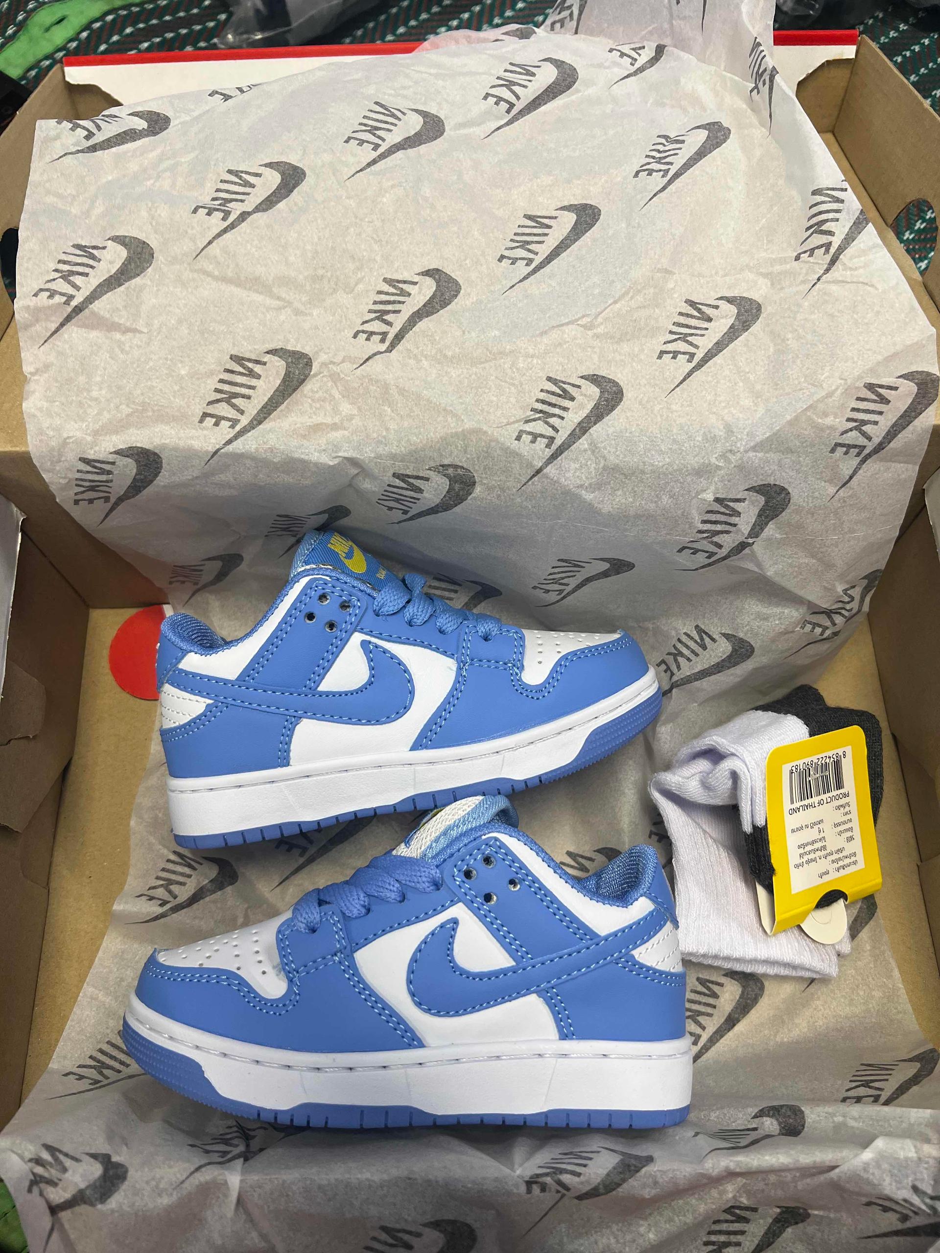 NIKE SB University Blue