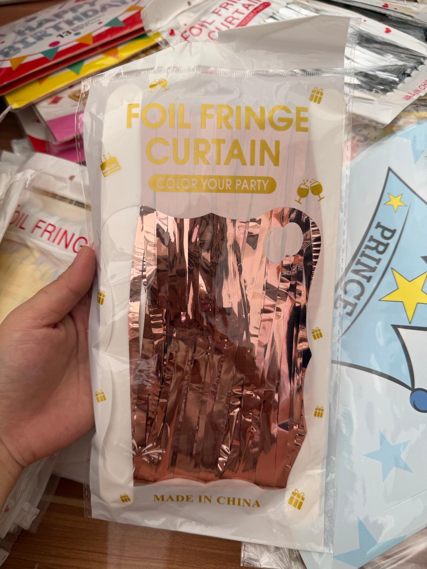 Curtain pink