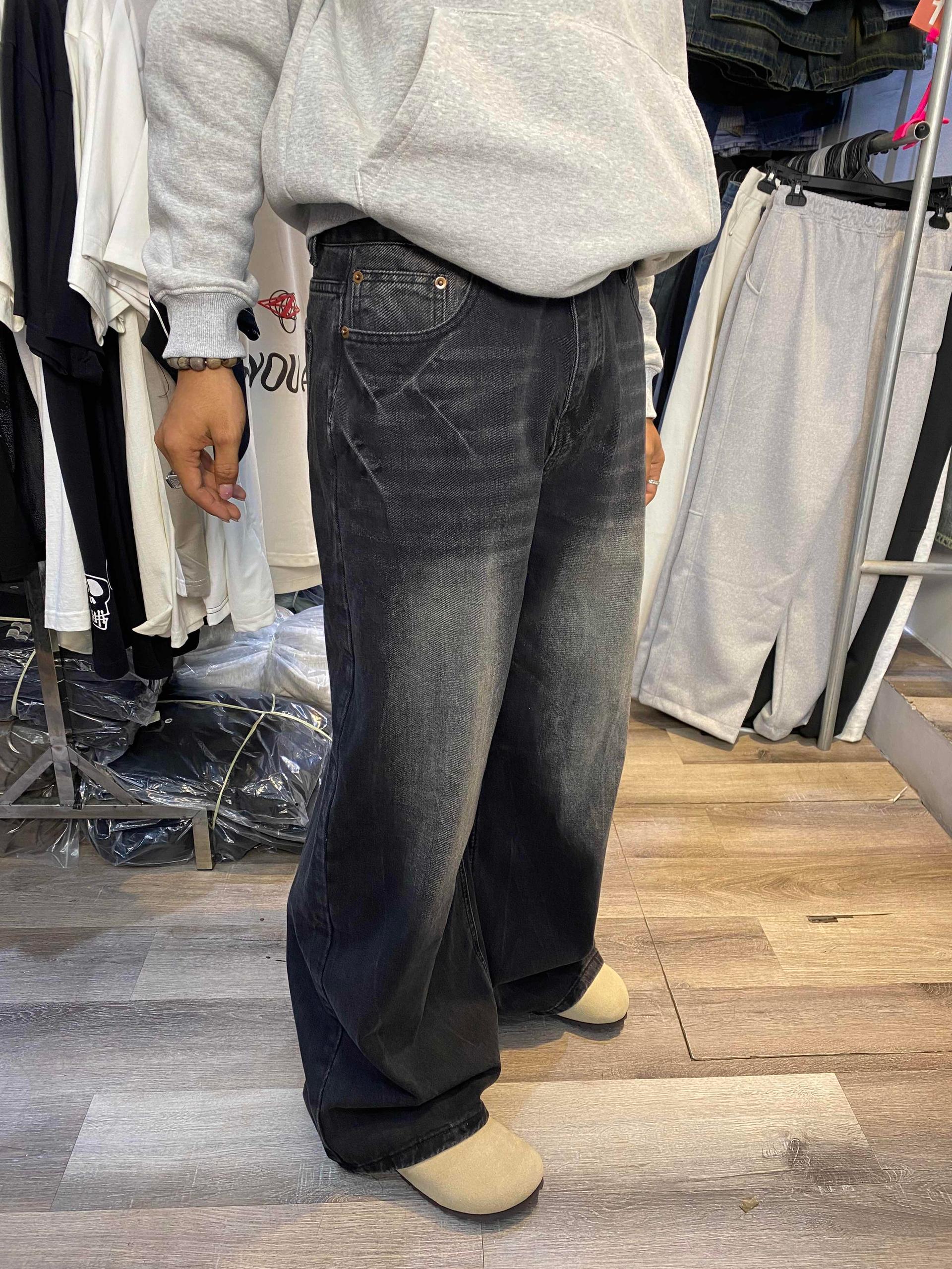 Baggy Jean ជើងធំ