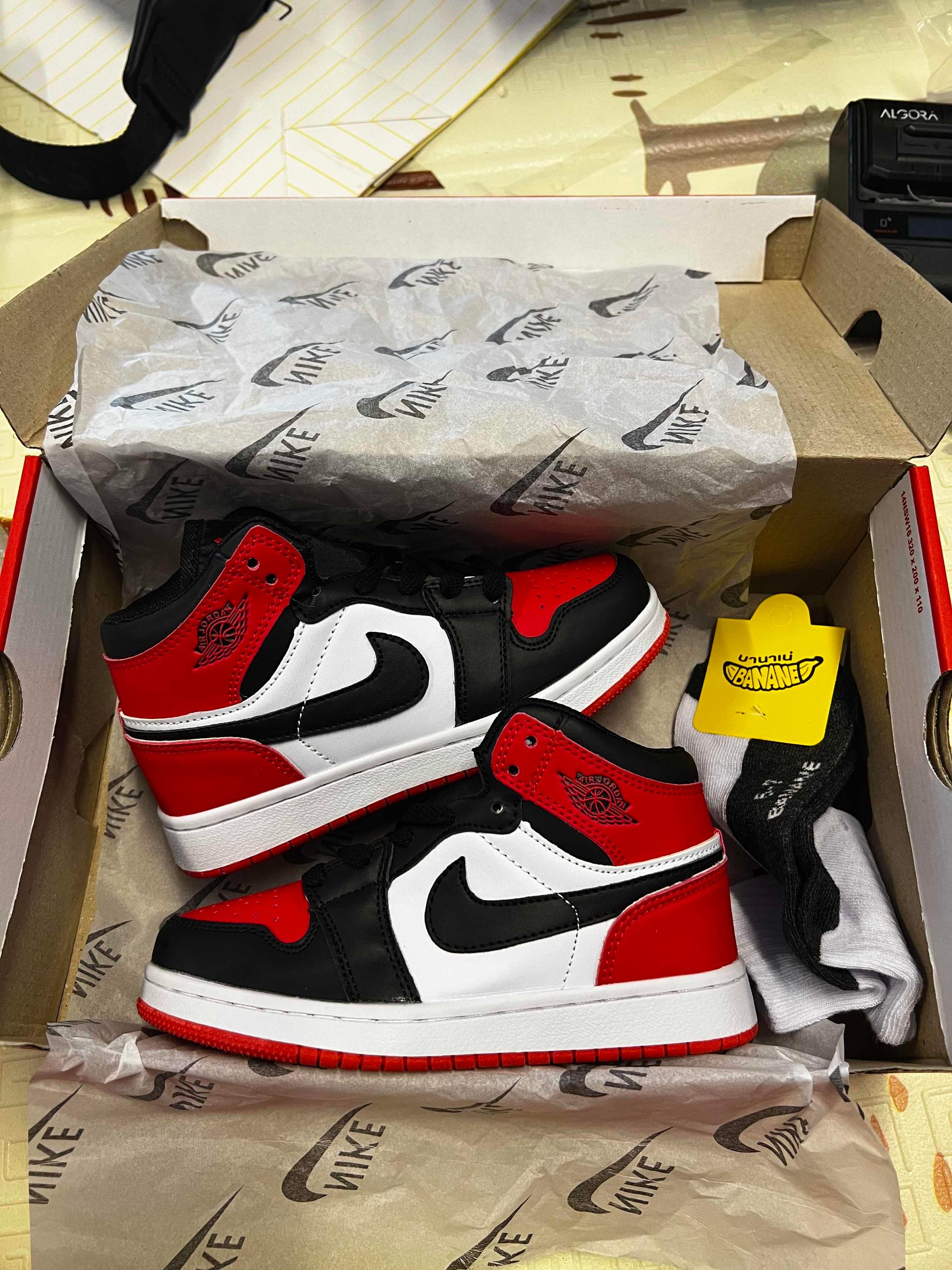 Jordan 1 កវែង