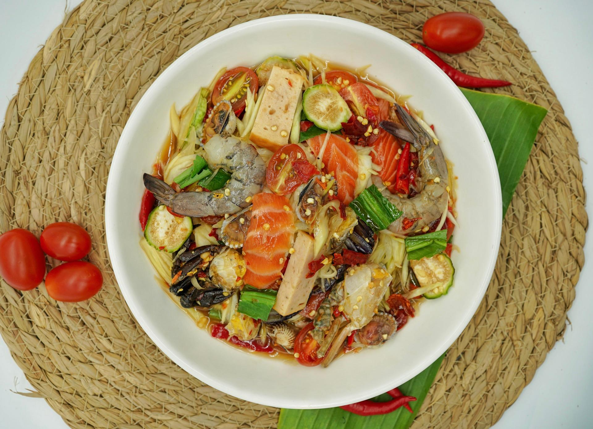 បុកល្ហុងគ្រប់មុខ