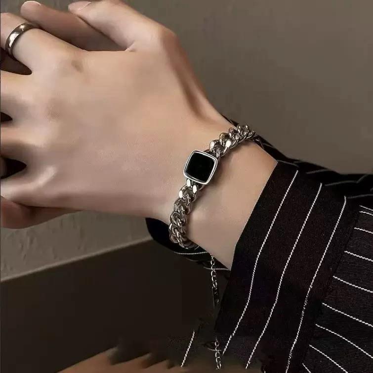 Bracelet-ខ្សែដៃ L006