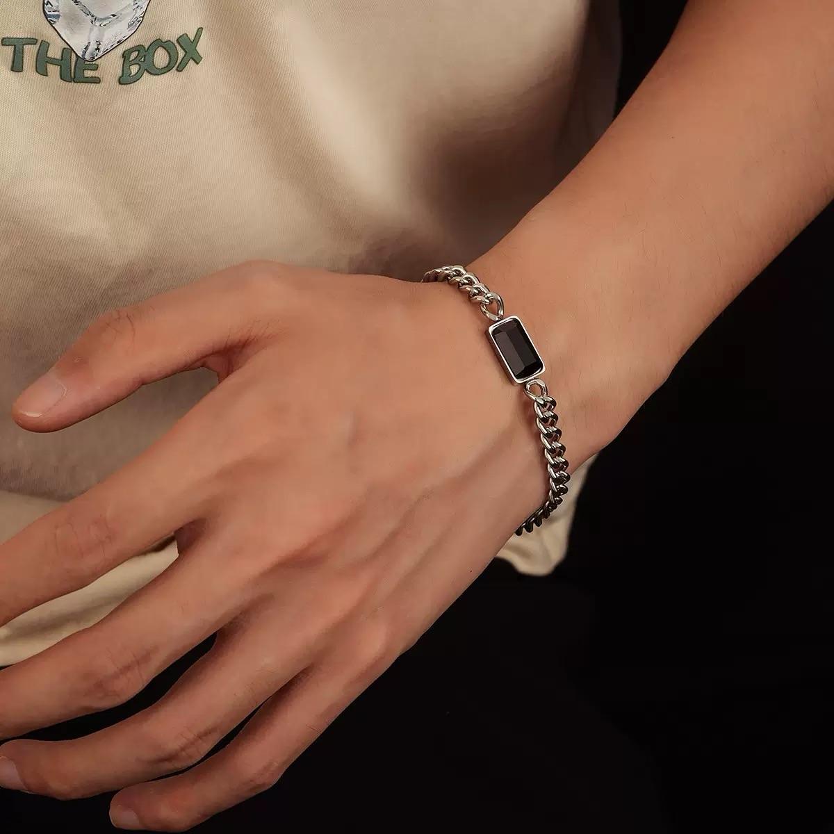 Bracelet-ខ្សែដៃ L0010