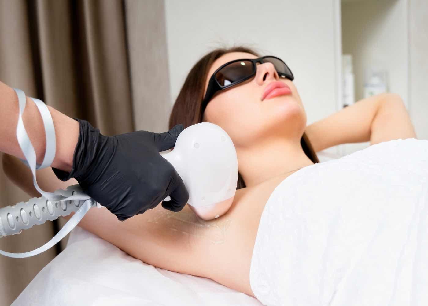 ជម្រុះរោមក្លៀក Laser