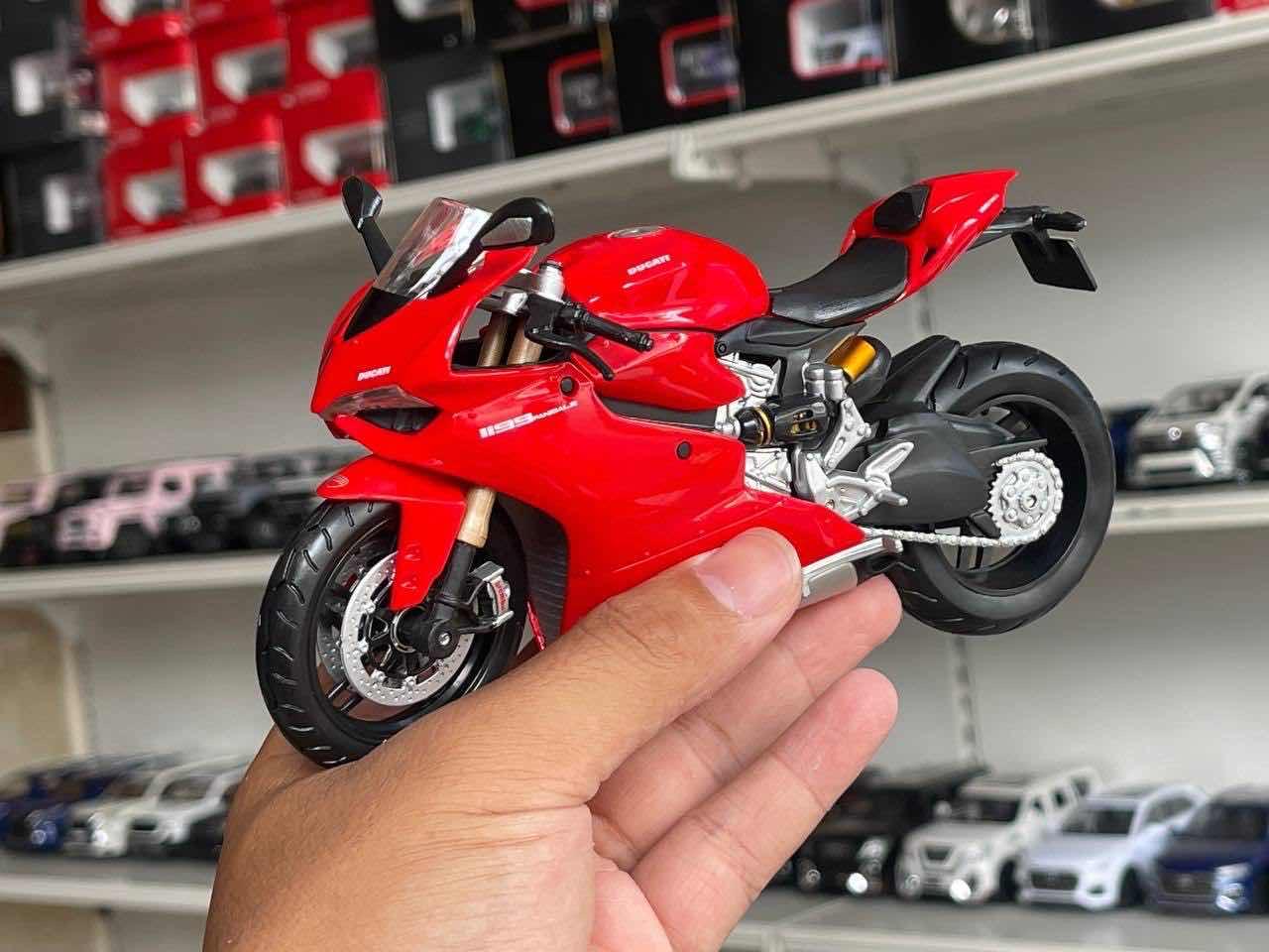 Dugatti Panigal
