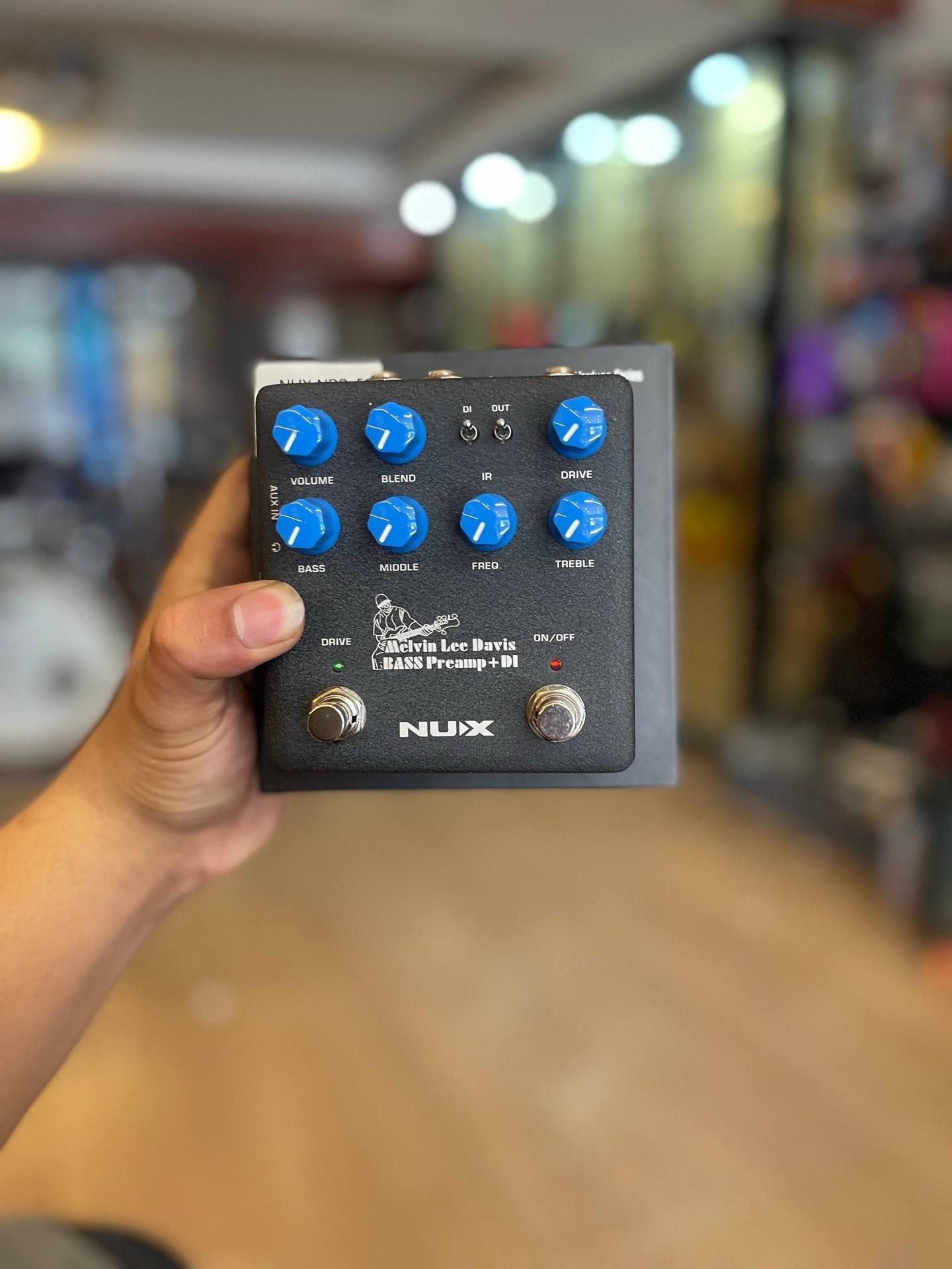 🎸 NUX Melvin Lee Davis Bass Preamp + DI