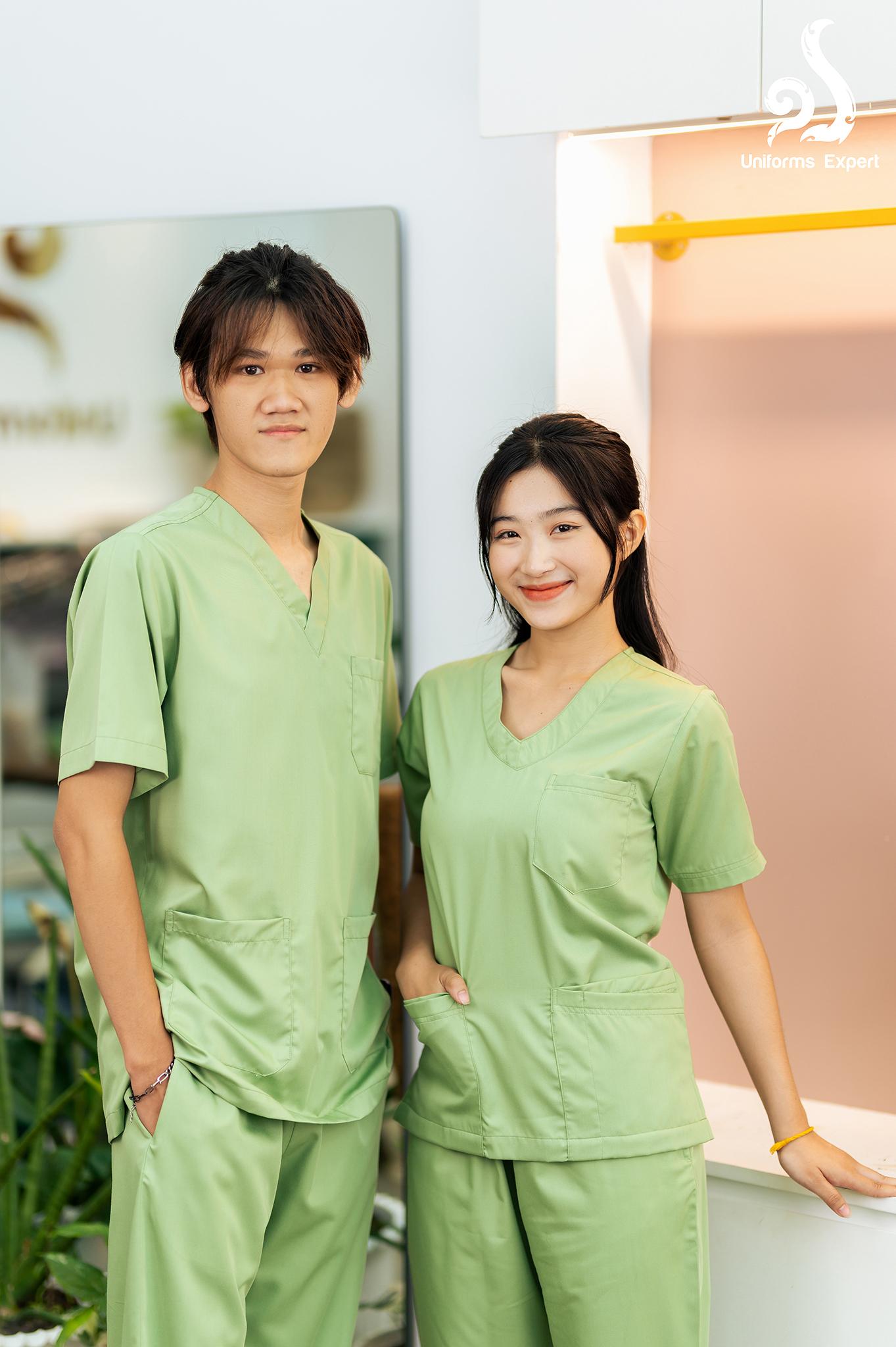 ឈុតបុរសពណ៌ទឹកសណ្ដែក - Nurse set for men pea green color