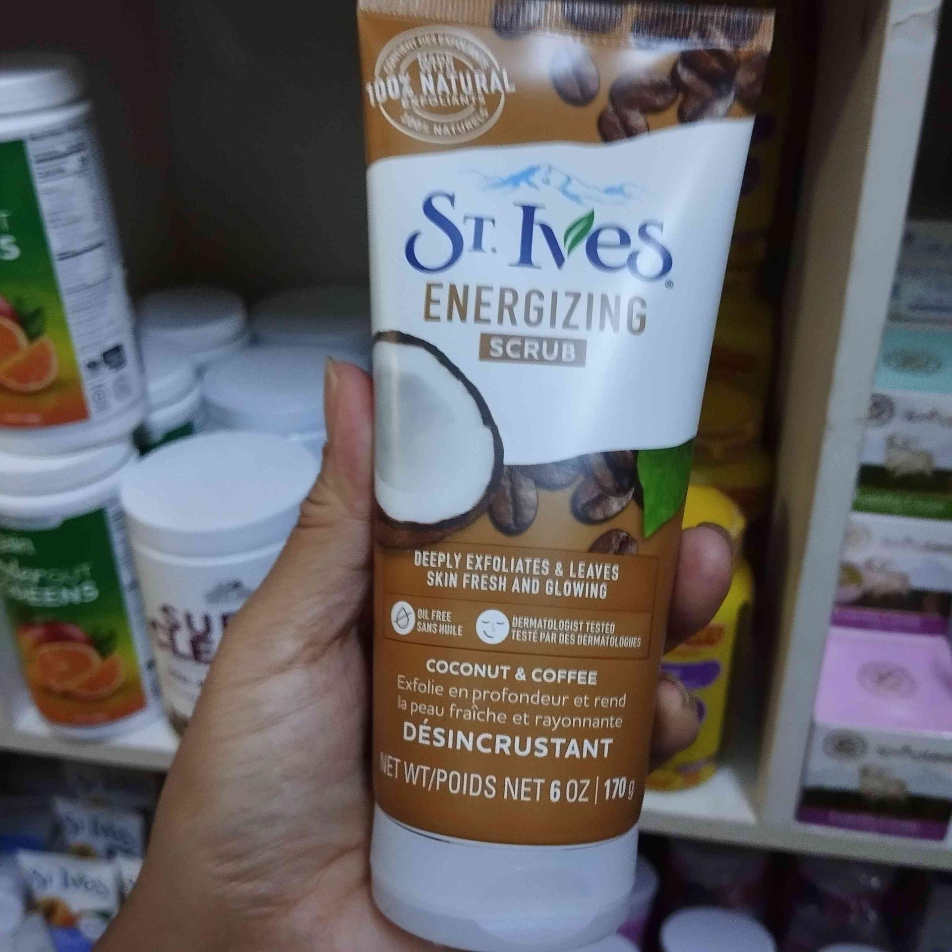St Ives energizing scrub
