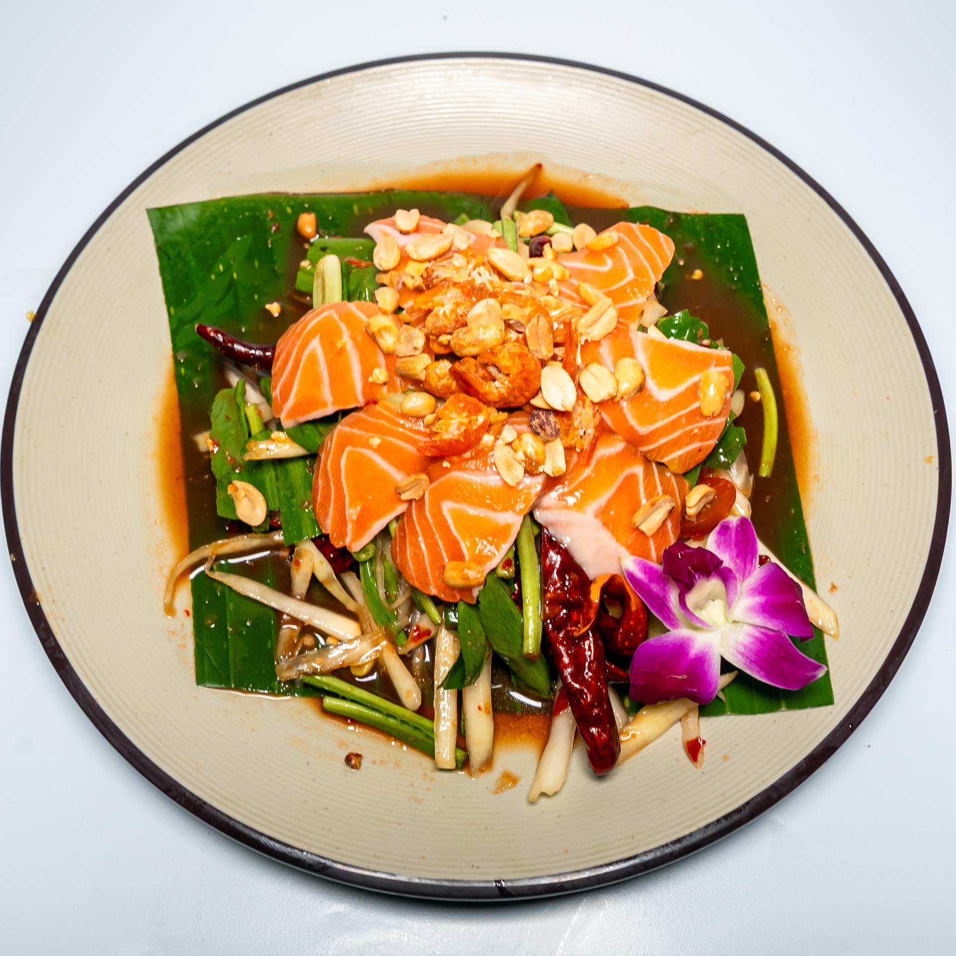 បុកល្ហុងត្រីសាលម៉ុន