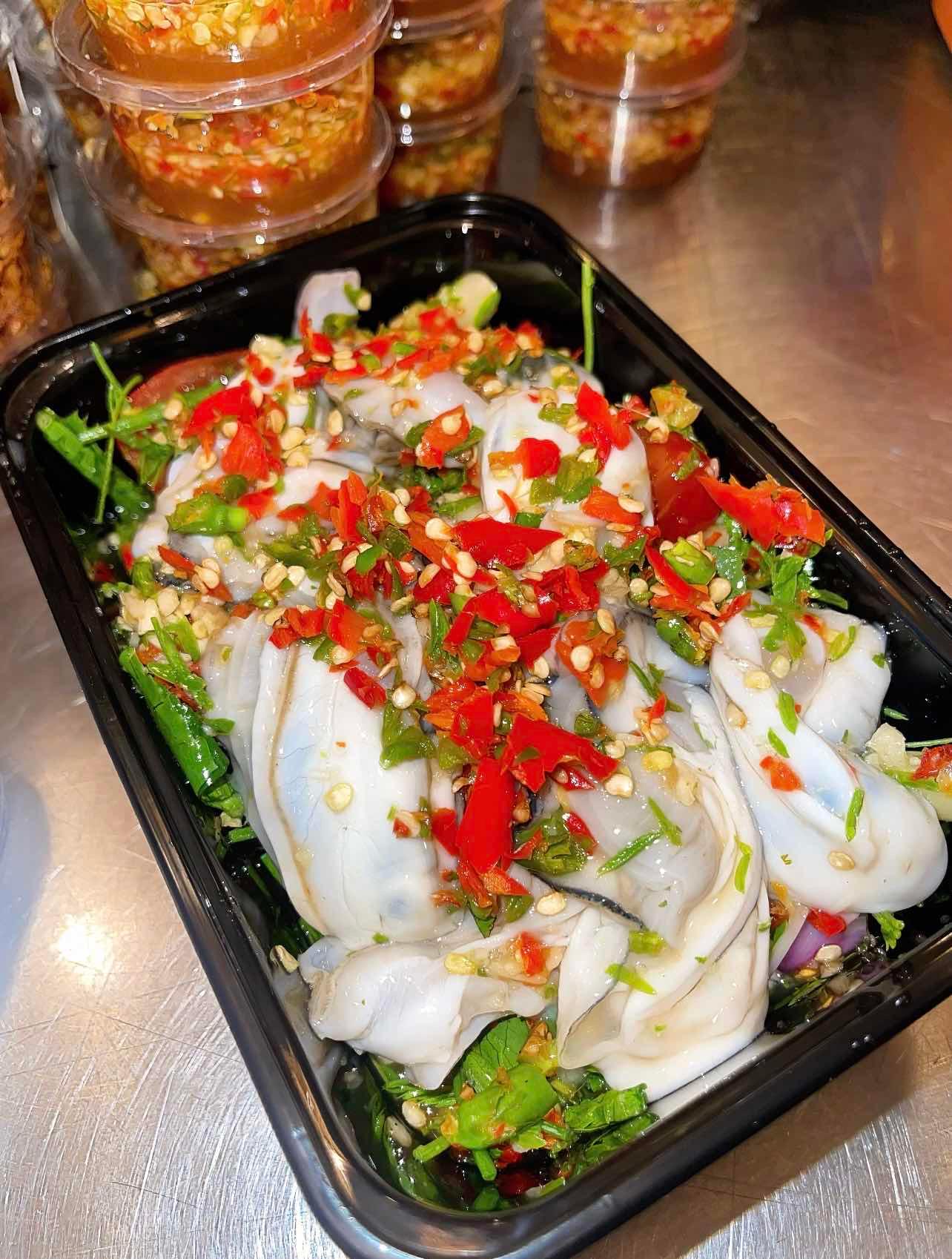 អយស្ទរក្រឡុក