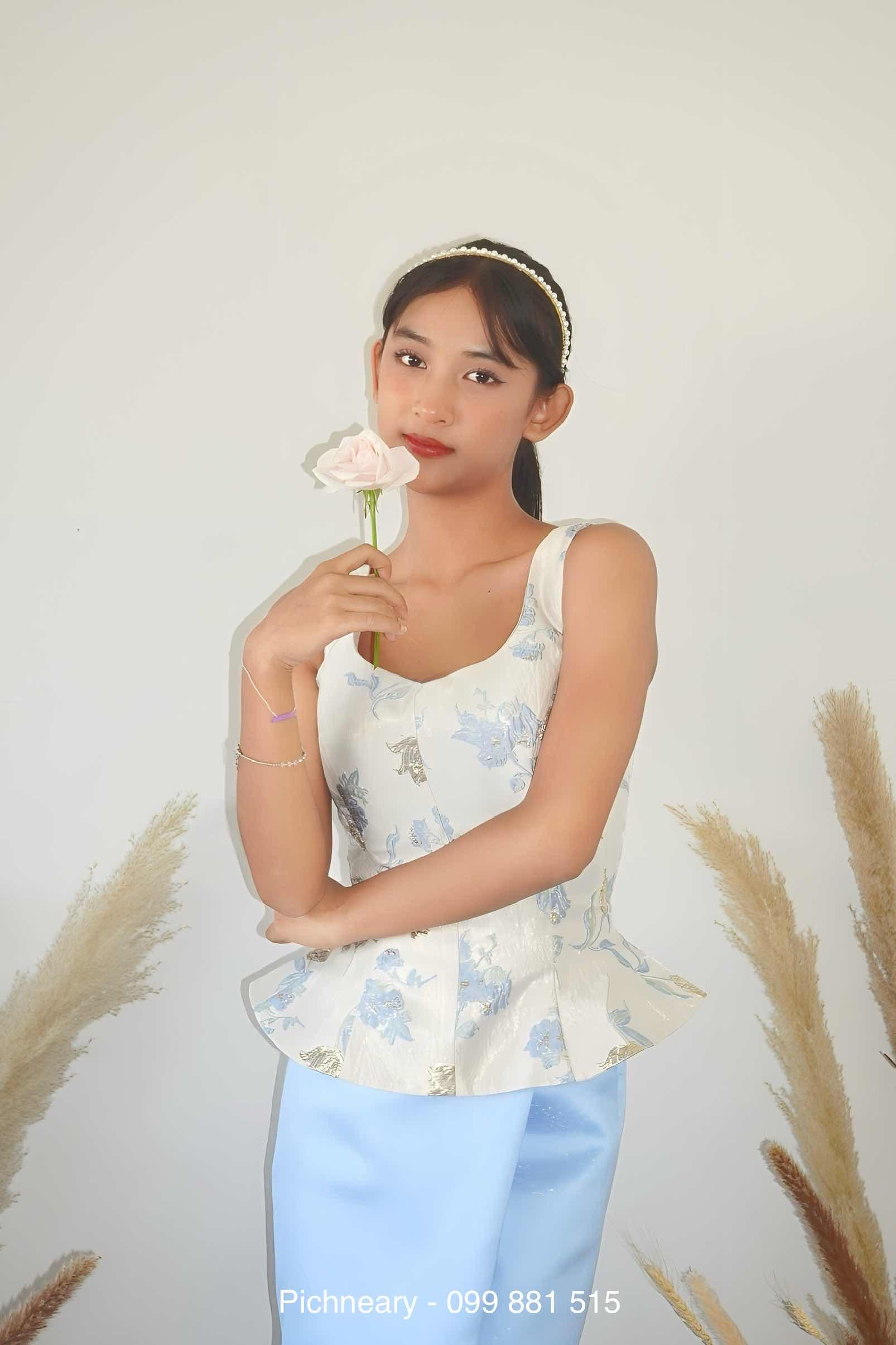 Blue set