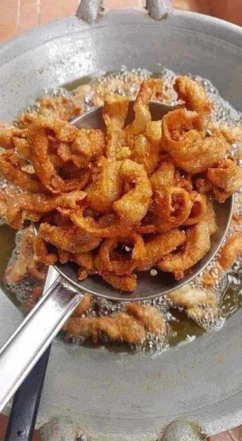 ស្បែកមាន់បំពងស្រួយ