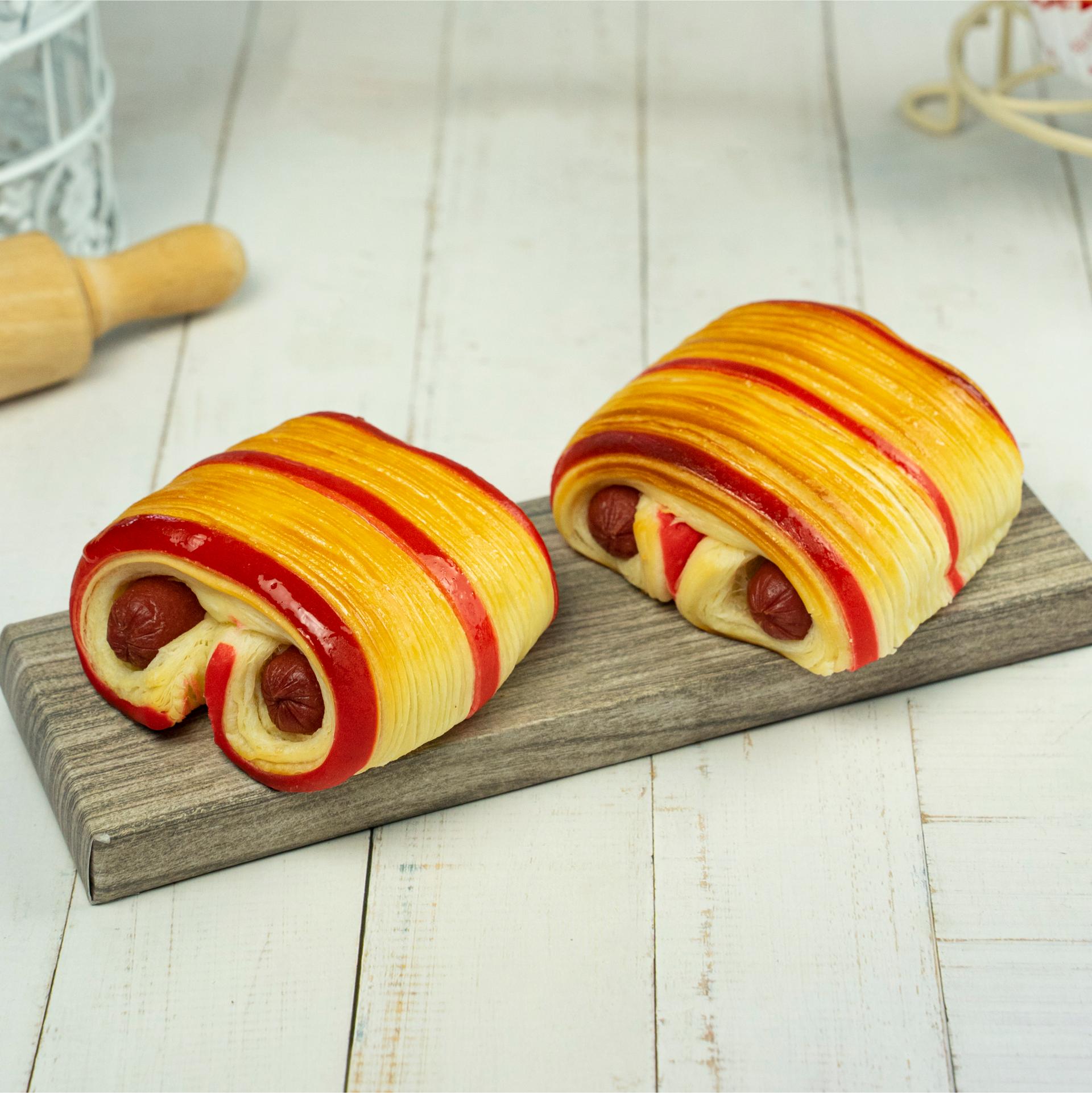 Twin Hotdogs Roll